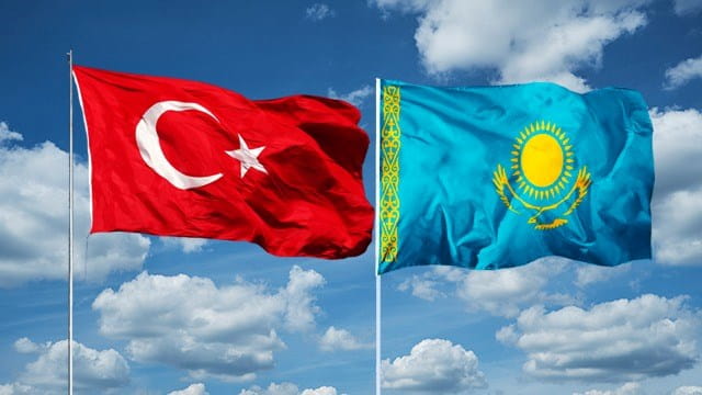 Казахстан и Турция подписали Декларацию о вечной дружбе